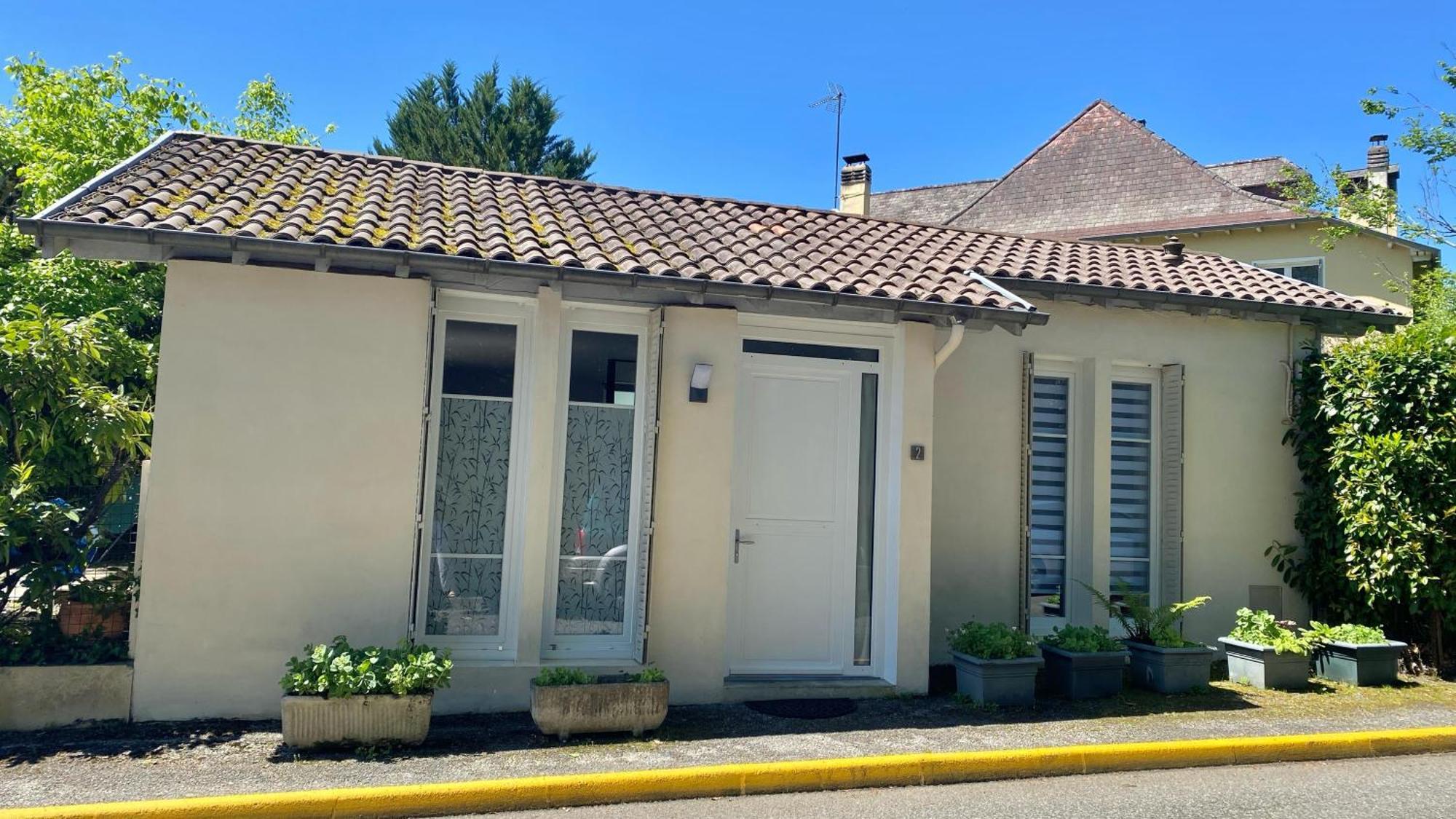 Agreable Petit Gite Avec Piscine Et Jardinet Salies-de-Béarn 외부 사진